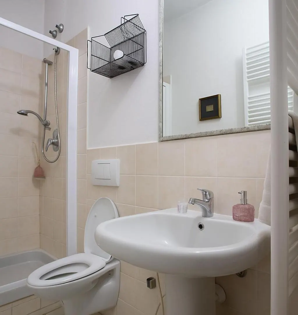Ferienwohnung Dimora Storica Vicolo Del Volto Iseo 0*,  Italien