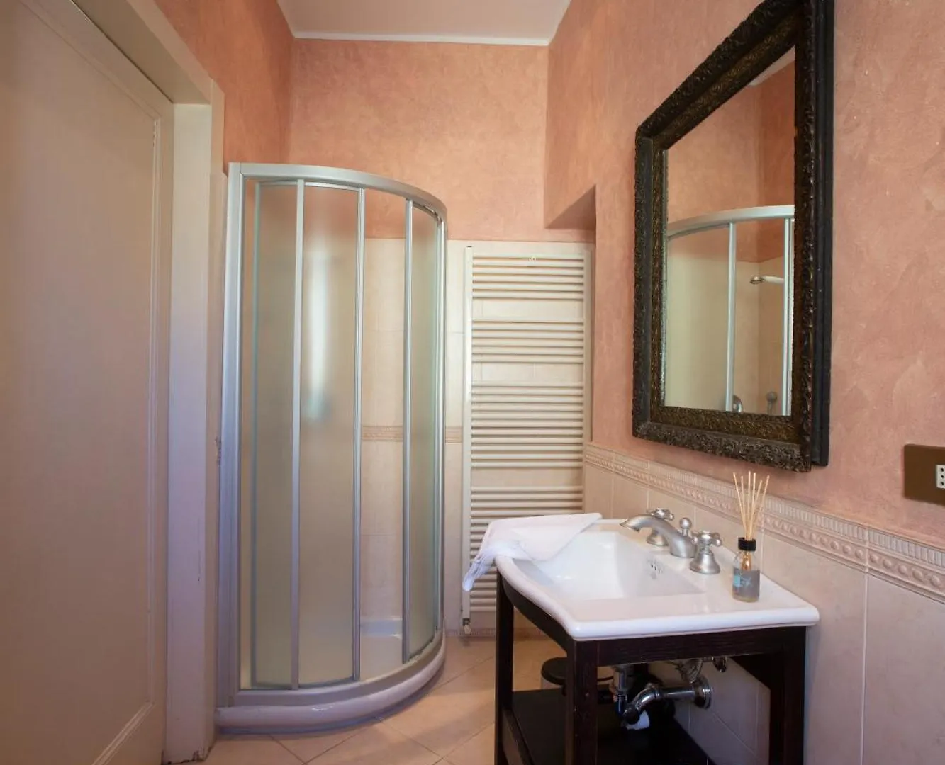 Dimora Storica Vicolo Del Volto Apartment Iseo